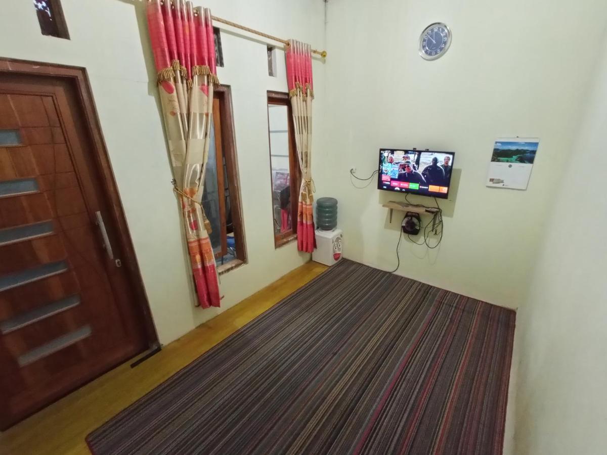 Homestay Agriya Lubis Banjarnegara Exterior photo